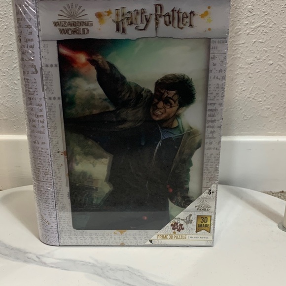 Warner Bros. Other - Warner Bros. Harry Potter 3D Puzzle - Black, Blue, Red